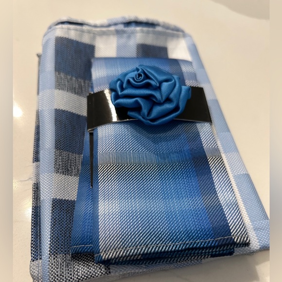 Elegant Kerchief Bundle - Picture 2 of 5